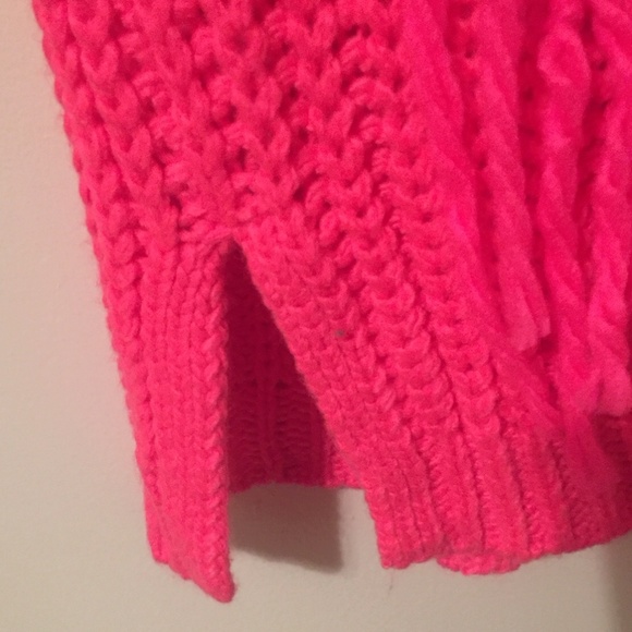 💗💗💗 New Knit Cardigan with Fringe, M - Picture 5 of 8